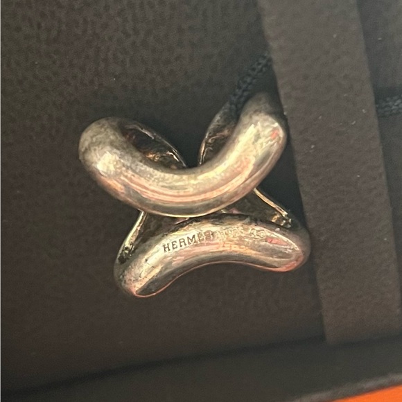 HERMES Paris - Silver H Toggle Necklace - Picture 6 of 6